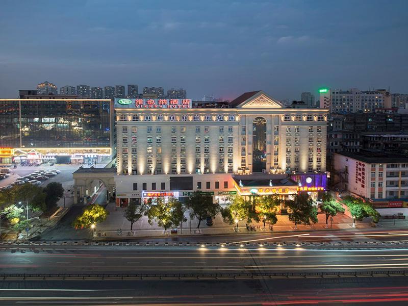 Vienna Hotel Nanchang Railway Staion Buitenkant foto